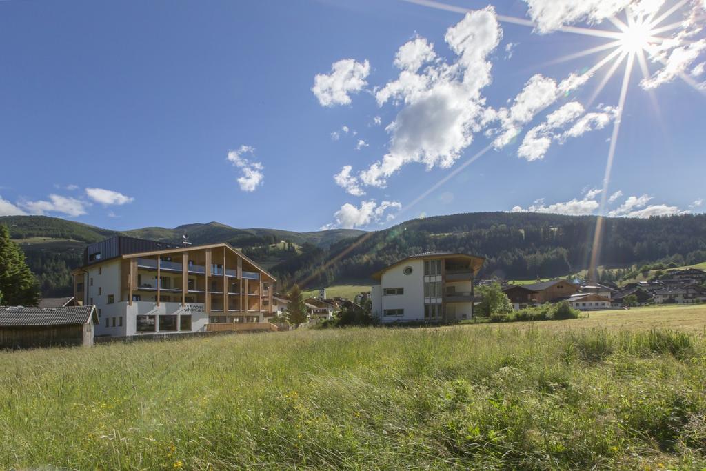 Hotel Schoenblick Sexten Esterno foto
